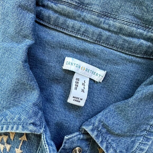 Canyon Retreat Blue Jean Jacket Shacket L Large Embroidered Dessert Boho Cotton - Picture 5 of 6